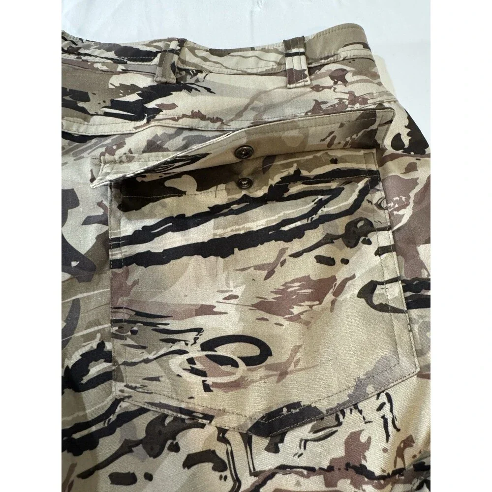 Under Armour Camo Multicolor Hunting/Tactical Pants Loose Mens Size 44x32